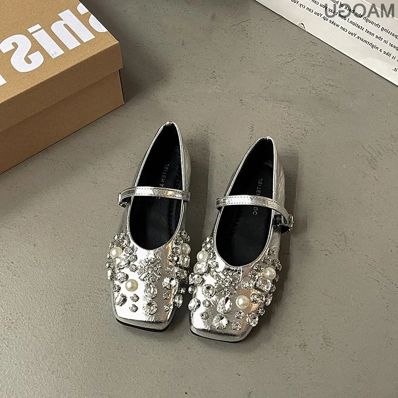 Fashion Silver Rhinestone Mary Jane Shoes Women's Spring Summer Versatile Casual Flats for Daily Wear Comfortable Slip on Shoes
Fashion Silver Rhinestone Mary Jane Shoes Women's Spring Summer Versatile Casual Flats for Daily Wear Comfortable Slip on Shoes