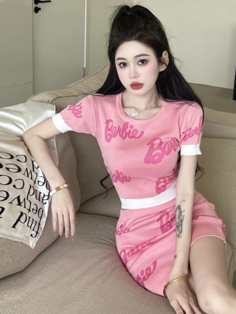 Sweet O-neck Short Sleeve Knitted Tops+ Skinny Mini Skirts Hot Streetwear Two Piece Set Korean Style Fashion Women Set
Sweet O-neck Short Sleeve Knitted Tops+ Skinny Mini Skirts Hot Streetwear Two Piece Set Korean Style Fashion Women Set