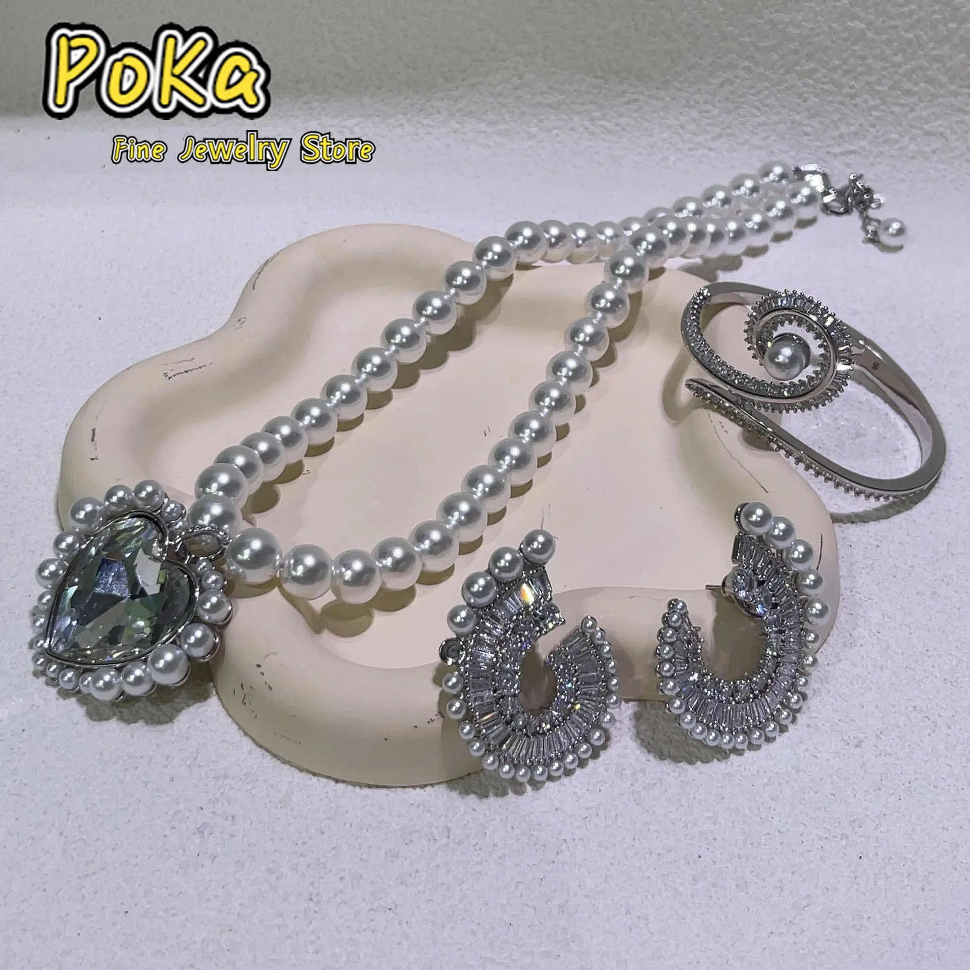 Love Pearl Series Hot Sales High Quality Luxury Crystal New Fine Exquisite Charm Accessories as Wedding Party Gift for Women
Love Pearl Series Hot Sales High Quality Luxury Crystal New Fine Exquisite Charm Accessories as Wedding Party Gift for Women