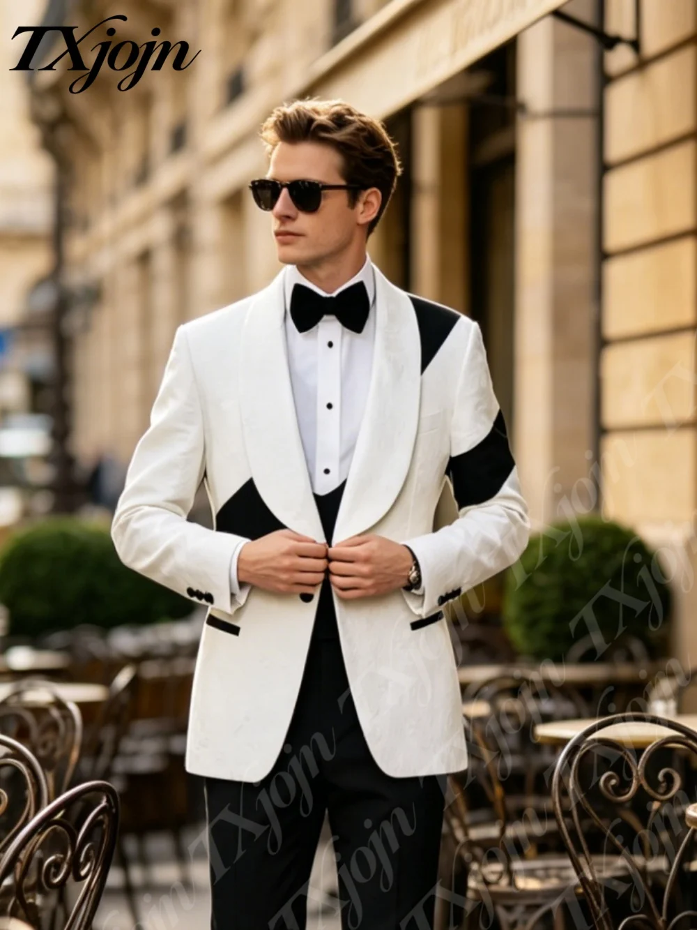 Premium White 3PCS Tuxedo Suit With Black Contrast Panel For Men Slim Fit Formal For Weddings Prom Special Events Customized
Premium White 3PCS Tuxedo Suit With Black Contrast Panel For Men Slim Fit Formal For Weddings Prom Special Events Customized