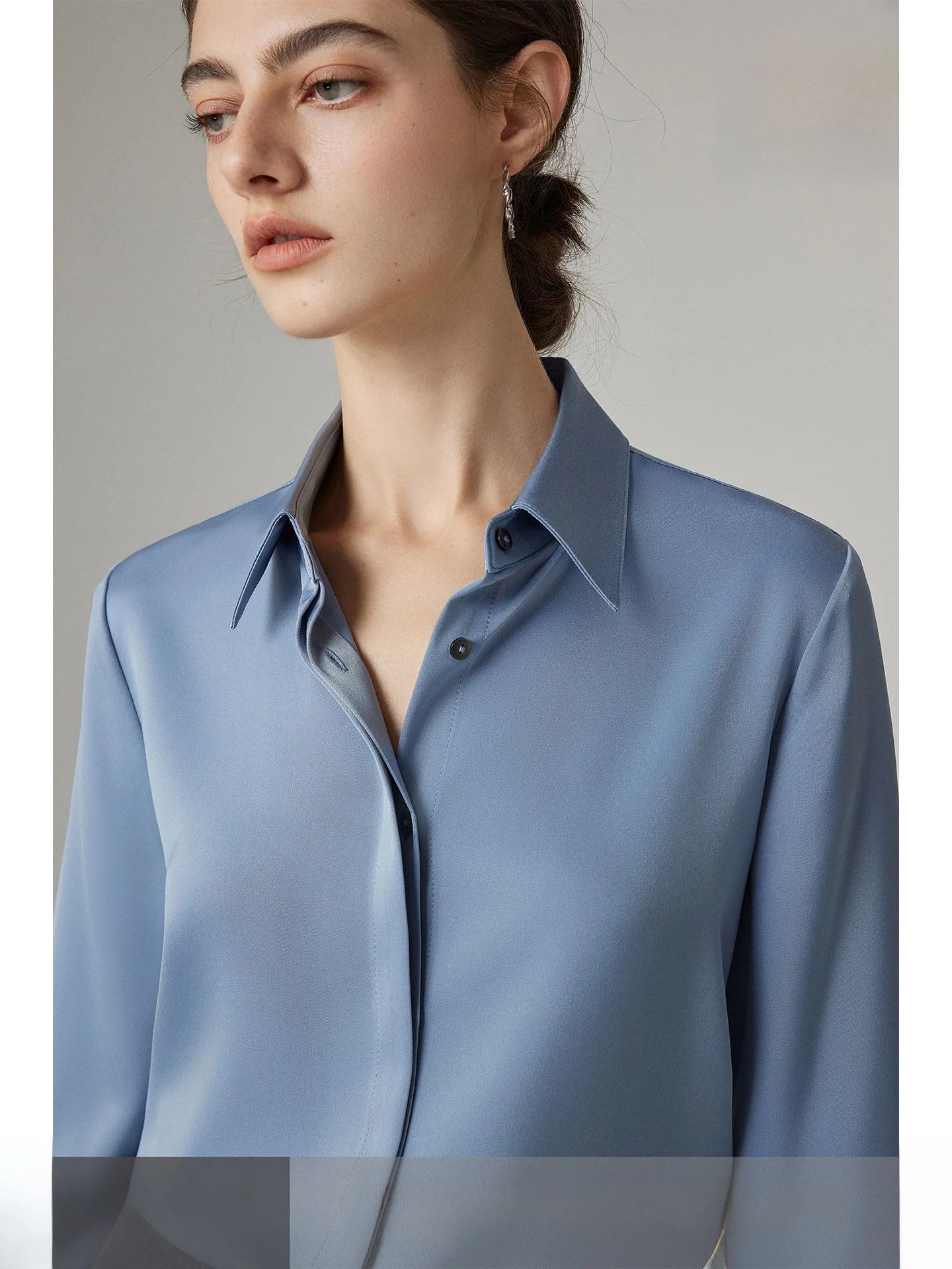 Yake Home Fabric Upade 30 Long Sve Silk irt Women's Spring Autumn Commute Profional Straight Cut Polyester Blend
Yake Home Fabric Upade 30 Long Sve Silk irt Women's Spring Autumn Commute Profional Straight Cut Polyester Blend