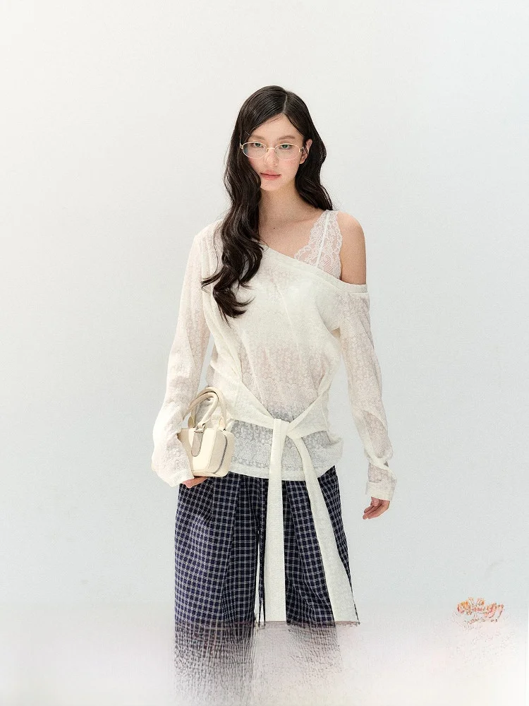 Белый длинный кружевной топ с открытыми плечами в стиле Spicy Girl, оригинальный дизайн от 7iftin, повседневный, стандартный крой, вязаный.
Белый длинный кружевной топ с открытыми плечами в стиле Spicy Girl, оригинальный дизайн от 7iftin, повседневный, стандартный крой, вязаный.