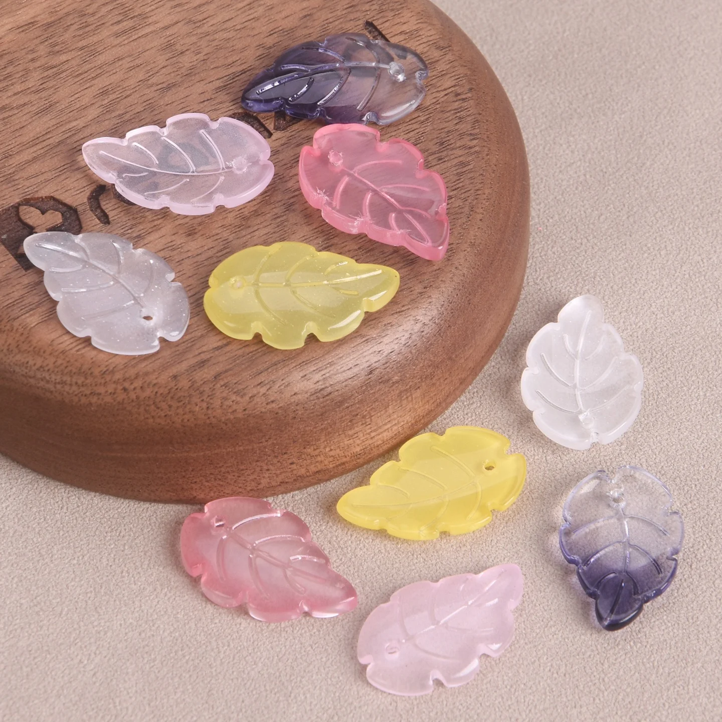 10pcs Leaf Shape 24x15mm Lampwork Crystal Glass Loose Beads Top Drilled Pendants For Earring Jewelry Making
10pcs Leaf Shape 24x15mm Lampwork Crystal Glass Loose Beads Top Drilled Pendants For Earring Jewelry Making