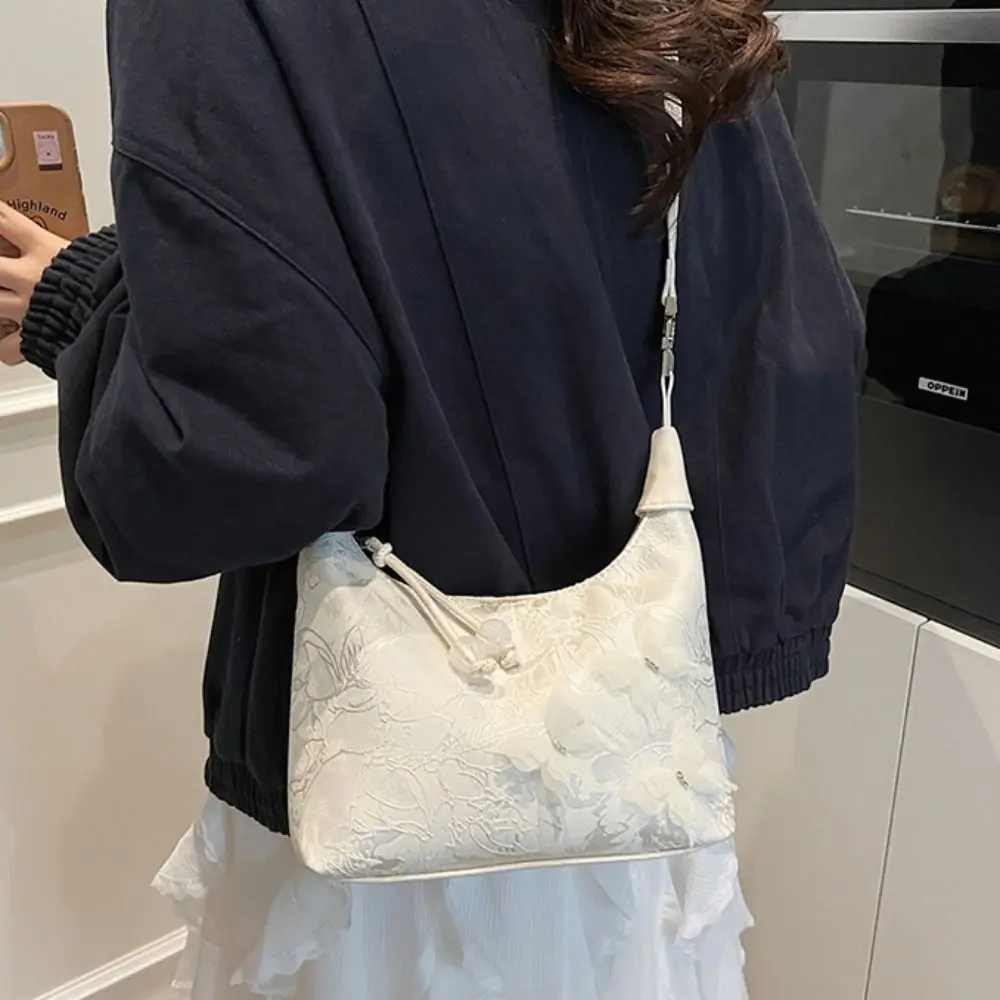 Flower Pattern Chinese Style Crossbody Bag Elegant Cheongsam Accessories Hanfu Printing Handbag with Handle Single Shoulder
Flower Pattern Chinese Style Crossbody Bag Elegant Cheongsam Accessories Hanfu Printing Handbag with Handle Single Shoulder