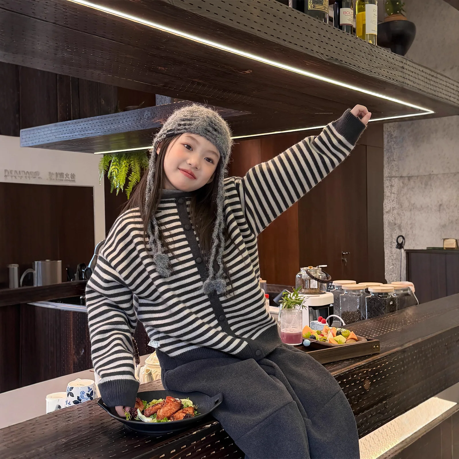 Children's Sweater 2025 Winter and Autumn New Korean Edition Boys' and Girls' Striped Clothes Long Sleeve Coat Kids Clothes
Children's Sweater 2025 Winter and Autumn New Korean Edition Boys' and Girls' Striped Clothes Long Sleeve Coat Kids Clothes