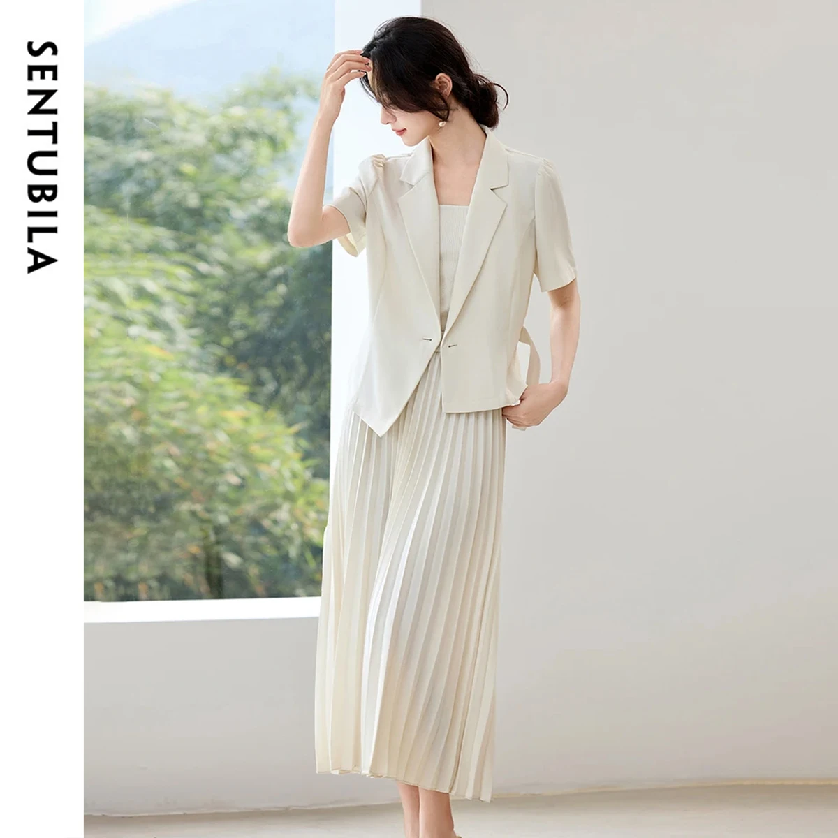 SENTUBILA Лето 2025 г., комплекты из 2 предметов, женский наряд, шелковый шарф, плиссированная юбка трапециевидной формы, новые одинаковые костюмы с короткими рукавами Q52ZC0190
SENTUBILA Лето 2025 г., комплекты из 2 предметов, женский наряд, шелковый шарф, плиссированная юбка трапециевидной формы, новые одинаковые костюмы с короткими рукавами Q52ZC0190