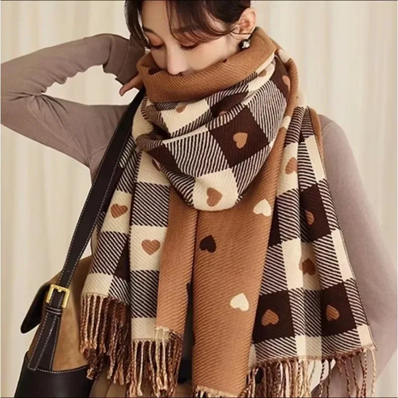 Thick double-sided scarf winter women's heart-shaped checkered scarf tassel long shawl and neck scarf for women
Thick double-sided scarf winter women's heart-shaped checkered scarf tassel long shawl and neck scarf for women
