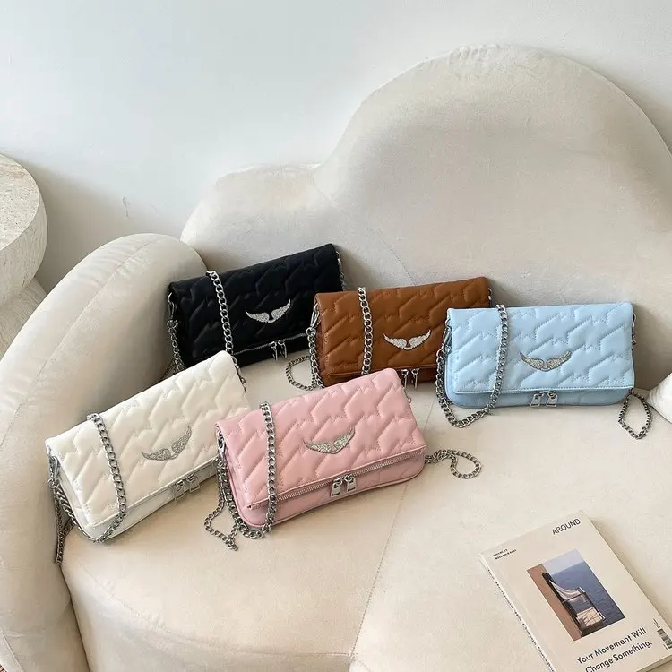 Trendy Logo Diaper Bag For Women Designer Letter Leather Tote Large Capacity Elegant Minimalist Commuter Fashion Shoulder Bag
Trendy Logo Diaper Bag For Women Designer Letter Leather Tote Large Capacity Elegant Minimalist Commuter Fashion Shoulder Bag