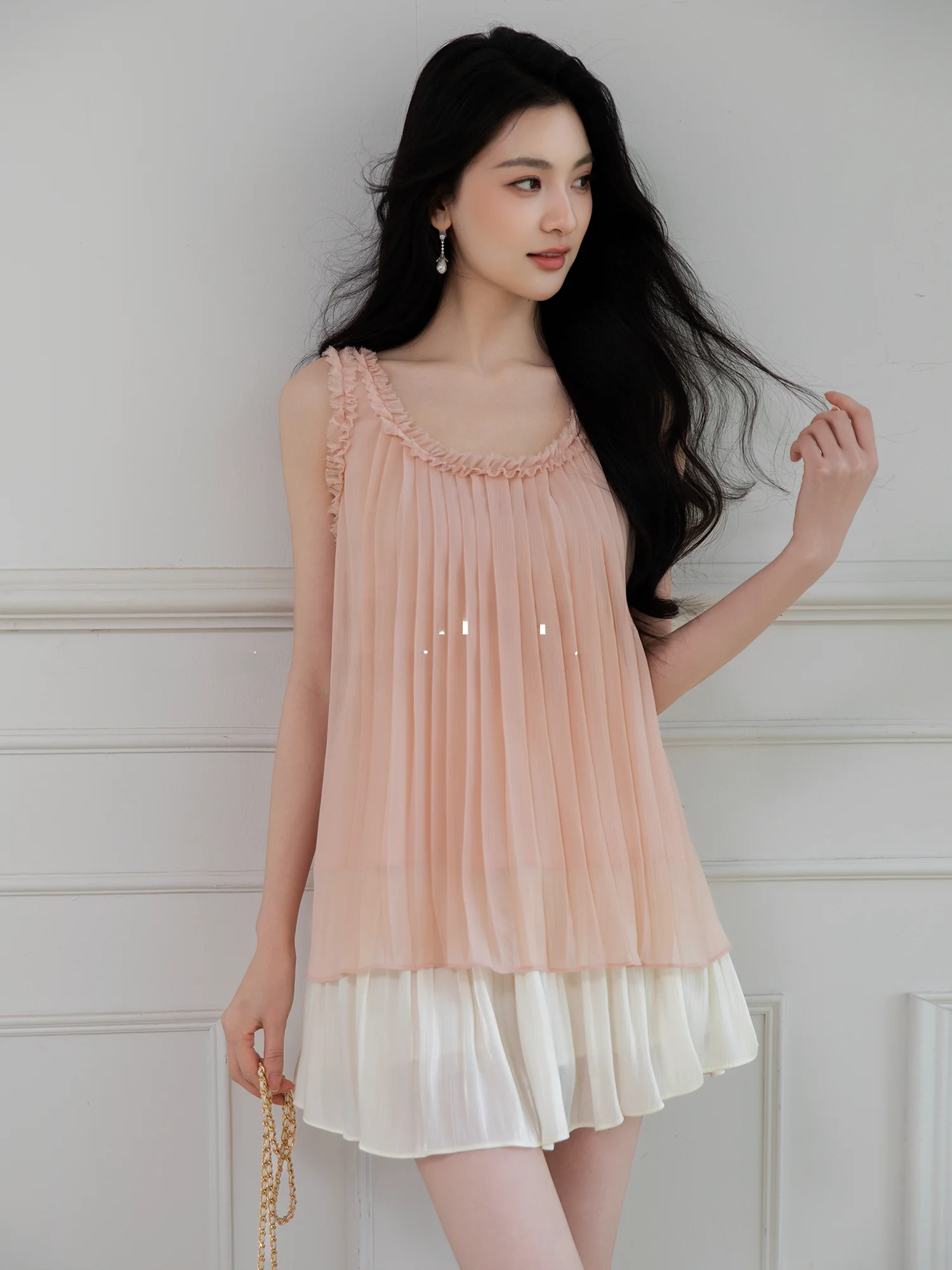 TOUCHIN HAUTE Godd Arrival f Skirt Set Women's Silk Strap Texture Sensation Spring Faion Two-Piece Suit without Sve
TOUCHIN HAUTE Godd Arrival f Skirt Set Women's Silk Strap Texture Sensation Spring Faion Two-Piece Suit without Sve