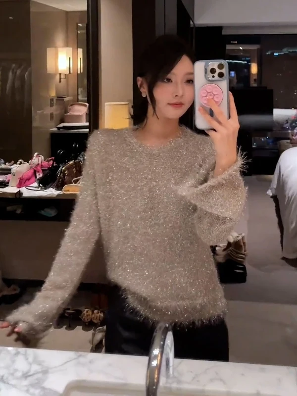 Elegant Long Sleeve Knitted Sweater Women's Heavy Embellishment Slim Fit Overhead Top Korean Style Glittering Knittedwear
Elegant Long Sleeve Knitted Sweater Women's Heavy Embellishment Slim Fit Overhead Top Korean Style Glittering Knittedwear