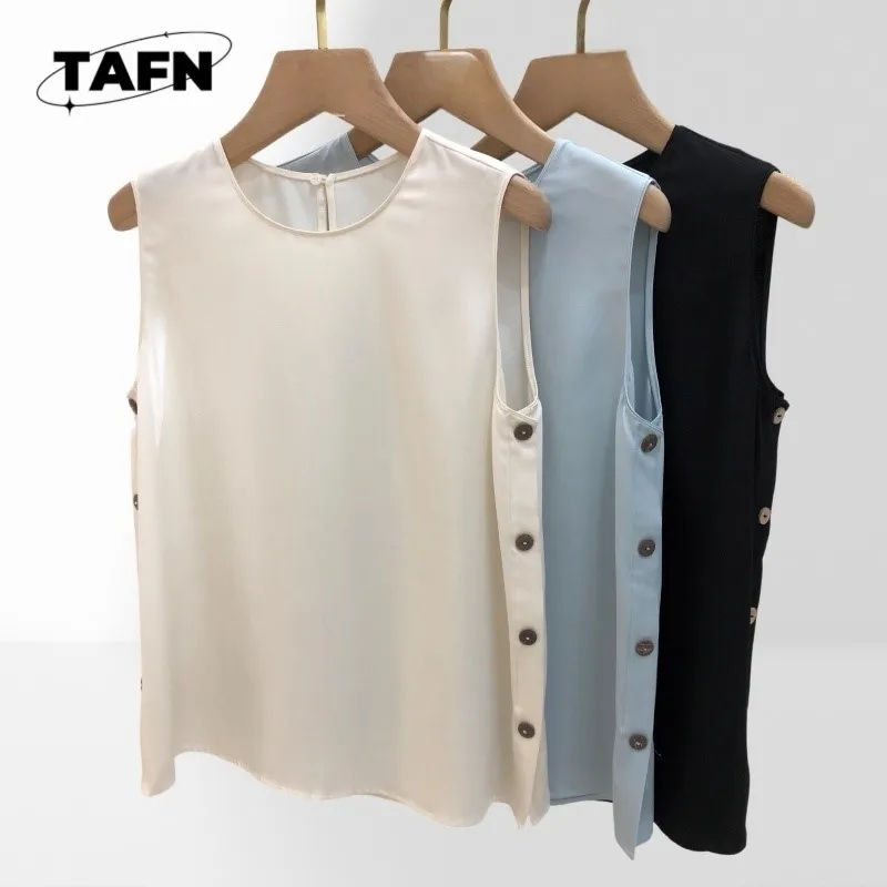 High Street Simple Graceful Comfort Trend Trendy Sleeveless Winter Jacket for Women in Fashionable Colors AF2119
High Street Simple Graceful Comfort Trend Trendy Sleeveless Winter Jacket for Women in Fashionable Colors AF2119