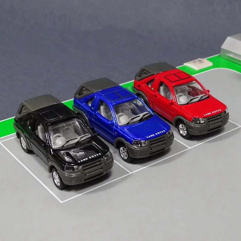 1:60 alloy Freelander off-road SUV car model,children's sliding car toys,simulation model ornaments,wholesale
1:60 alloy Freelander off-road SUV car model,children's sliding car toys,simulation model ornaments,wholesale