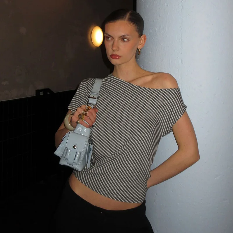 New European and American Style Striped Asymmetrical Neck Short Sleeve Top Summer New Fashionable Off-Shoulder IrregularTT-shirt
New European and American Style Striped Asymmetrical Neck Short Sleeve Top Summer New Fashionable Off-Shoulder IrregularTT-shirt