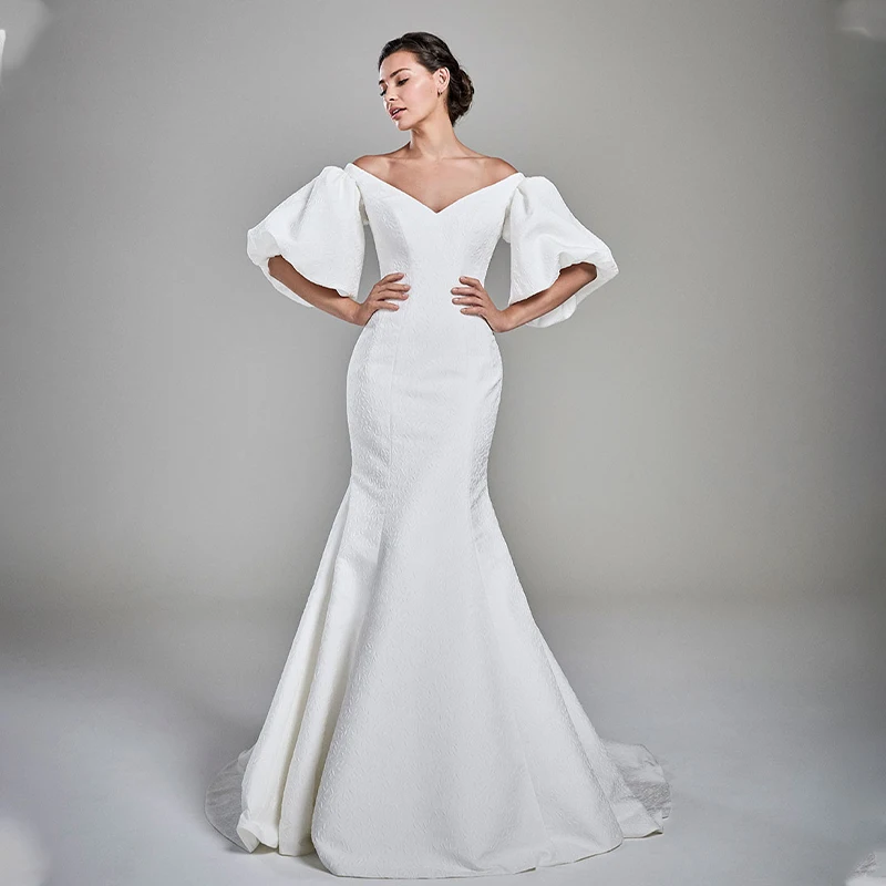 Vintage Puff Seeves Satin Mermaid Wedding Dresses V-neck Button Back Chic Boho Bridal Gowns vestidos de novia
Vintage Puff Seeves Satin Mermaid Wedding Dresses V-neck Button Back Chic Boho Bridal Gowns vestidos de novia