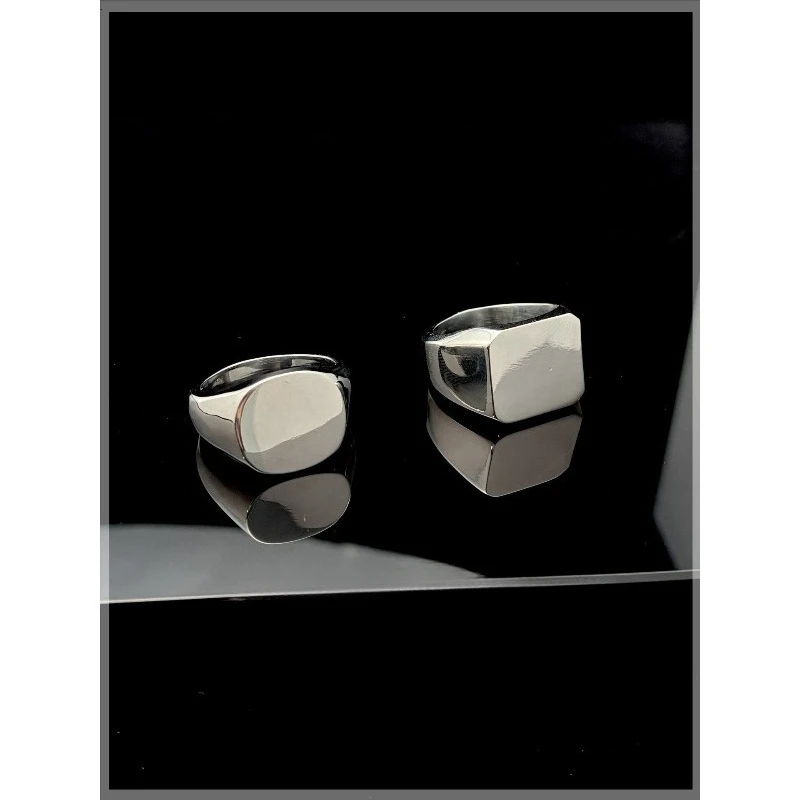 Smooth Geometric Simple Retro Titanium Steel Ring Neutral Trend Male and Female Personality Ring Versatile Ring Jewelry
Smooth Geometric Simple Retro Titanium Steel Ring Neutral Trend Male and Female Personality Ring Versatile Ring Jewelry