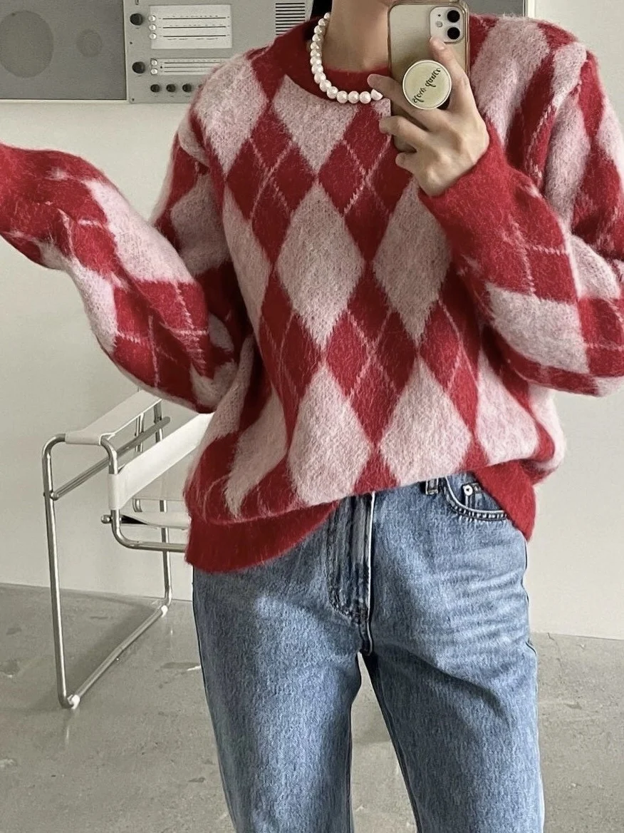 Candy Miss Korean Style Art J Blogger Diamond Pattern New Year Atmosphere round Neck Pullover Sweater Women Sweet Style
Candy Miss Korean Style Art J Blogger Diamond Pattern New Year Atmosphere round Neck Pullover Sweater Women Sweet Style