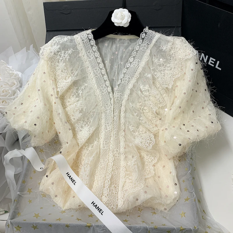 Women's Clothing Spring and Summer 2024 New Short Sleeve Blouse Heavy Embroidery Sequins Tassel Lace Stitching Shirt
Women's Clothing Spring and Summer 2024 New Short Sleeve Blouse Heavy Embroidery Sequins Tassel Lace Stitching Shirt