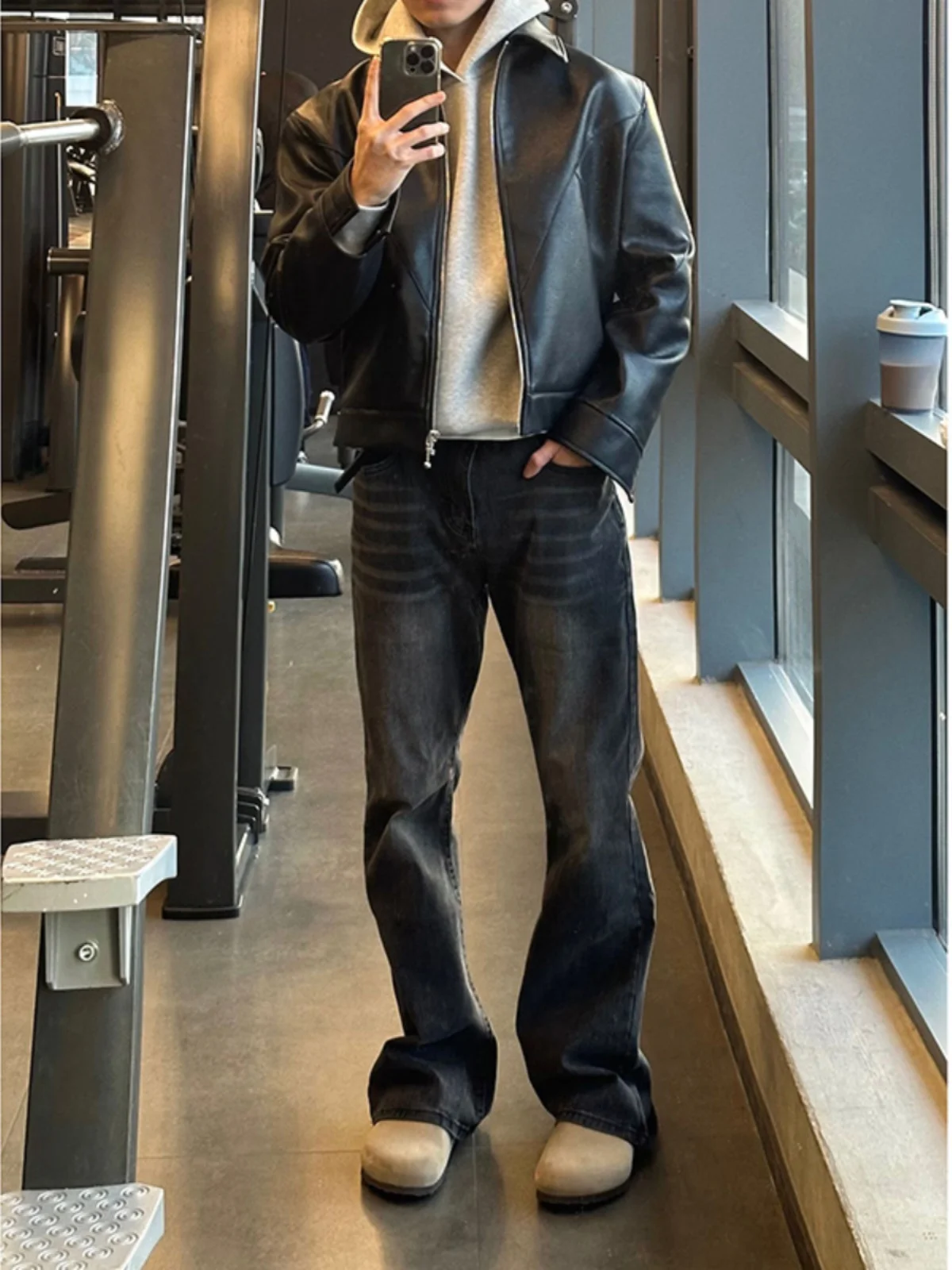 Men's Straight Leg Jeans Knife Washed Vintage Black Grey Flared Casual Trousers Youth Fashion Denim Pants Zipper Fly
Men's Straight Leg Jeans Knife Washed Vintage Black Grey Flared Casual Trousers Youth Fashion Denim Pants Zipper Fly