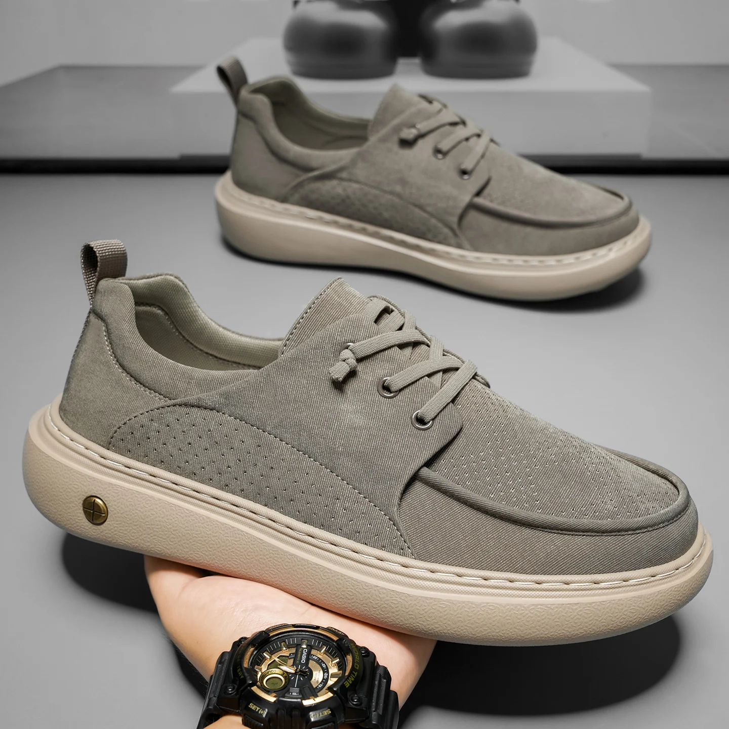 Men Sports Suit Wearing Casual Walking Shoes Gray Tennis Shoes PU Leather Low Cut Classic Retro Business Dress Social Shoe Male
Men Sports Suit Wearing Casual Walking Shoes Gray Tennis Shoes PU Leather Low Cut Classic Retro Business Dress Social Shoe Male