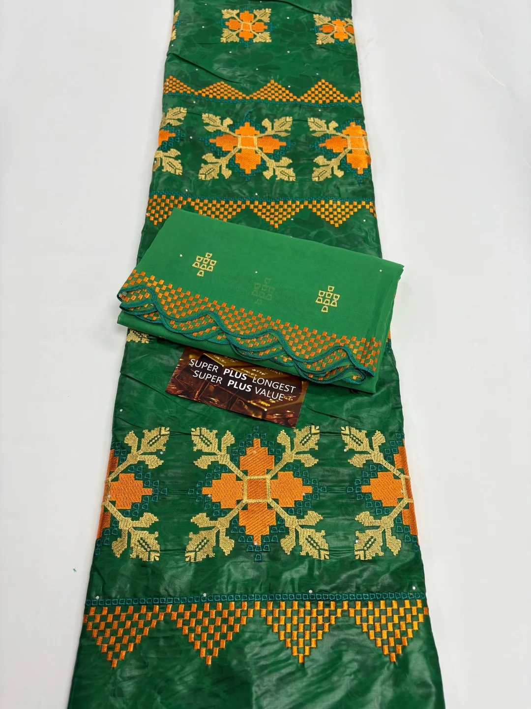 New High Quality Bazin Riche Tissue 2026 New Arrival African Riche Basin Fabric Guinea Brocade Fabrics 5+2 yards/lot For Wedding
New High Quality Bazin Riche Tissue 2026 New Arrival African Riche Basin Fabric Guinea Brocade Fabrics 5+2 yards/lot For Wedding