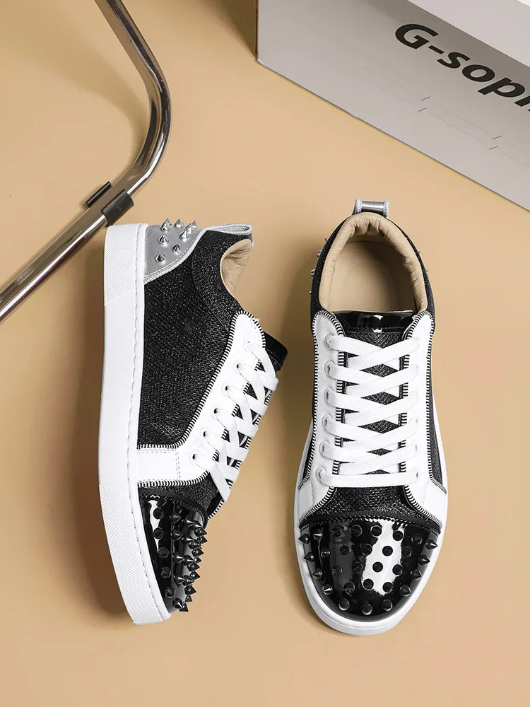 2024 Low cut Mirror Leather Men's Shoes Designer Men's Casual Shoes High Street Hip-Hop Sneakers Black Stylish Rivet Shoes Man
2024 Low cut Mirror Leather Men's Shoes Designer Men's Casual Shoes High Street Hip-Hop Sneakers Black Stylish Rivet Shoes Man