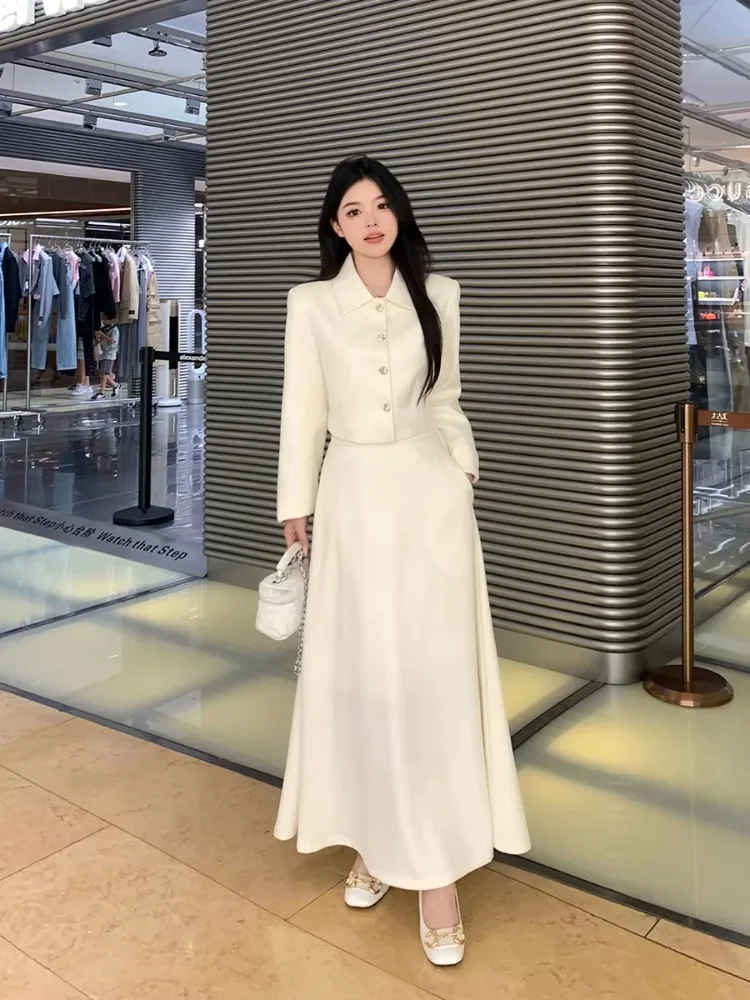 Autumn Women New Clothing Light Luxury Retro Fashion Slimming Coat A-line Long Skirt Suits Commuter Two Piece Sets Women Outfits
Autumn Women New Clothing Light Luxury Retro Fashion Slimming Coat A-line Long Skirt Suits Commuter Two Piece Sets Women Outfits