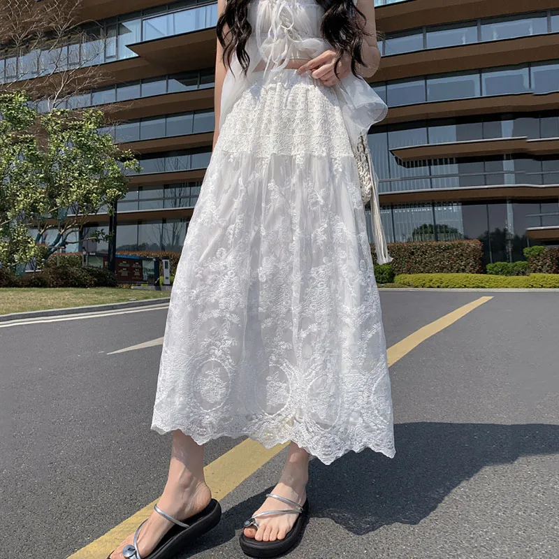 Women Sweet White Lace Skirt High Waist A Line Cut Out Design Skirt Breathable Mesh Beach Summer Vacation Pretty Styleskirt
Women Sweet White Lace Skirt High Waist A Line Cut Out Design Skirt Breathable Mesh Beach Summer Vacation Pretty Styleskirt