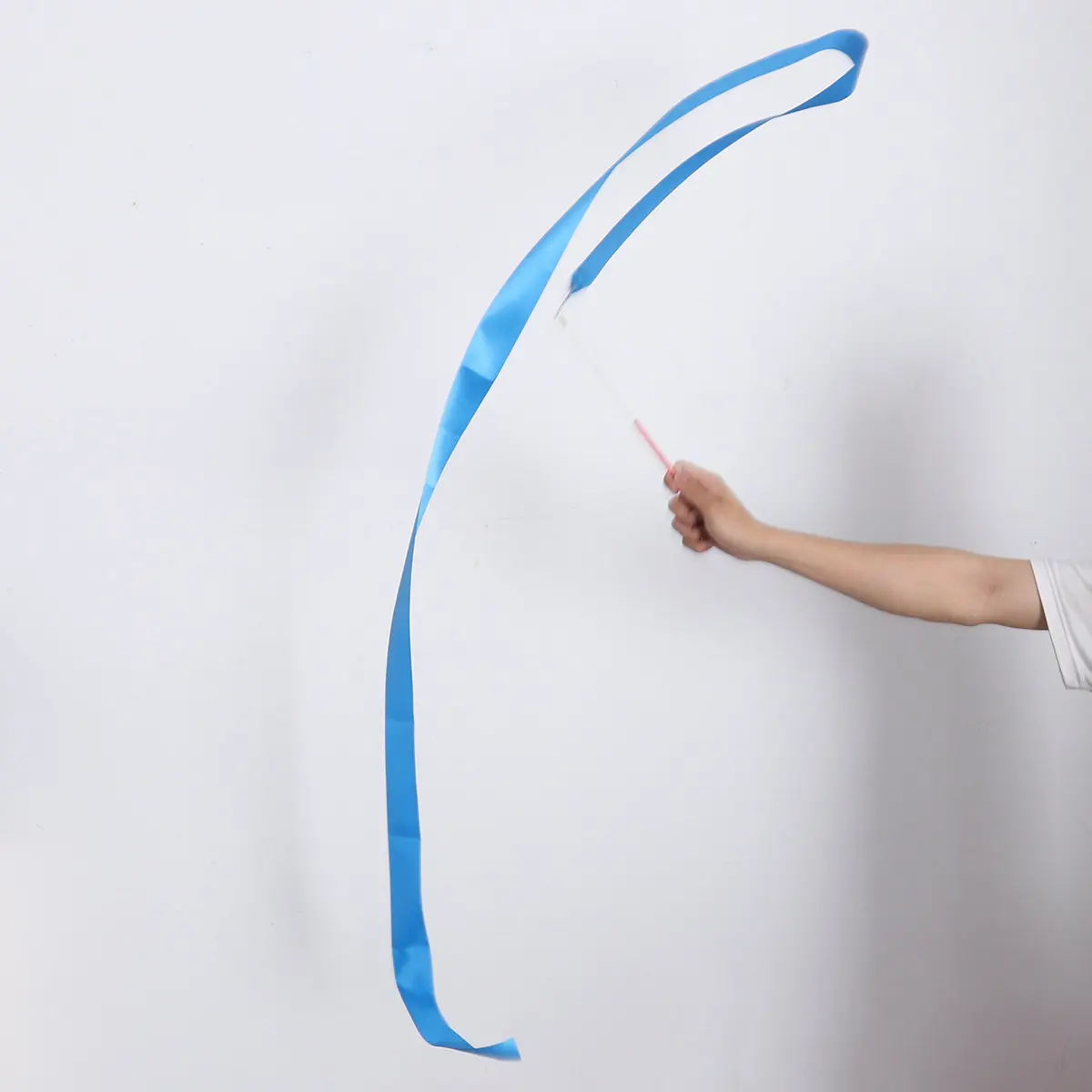 14Pcs Bright Dancing Silk Ribbon Rhythmic Gymnastics Streamer for Fitness Training Color Guard Marching Band Circus Skills
14Pcs Bright Dancing Silk Ribbon Rhythmic Gymnastics Streamer for Fitness Training Color Guard Marching Band Circus Skills