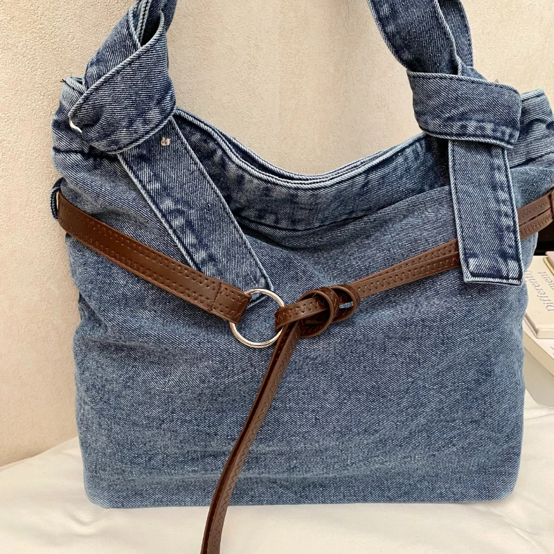 Denim Tote Bag for Women Large Capacity Crossbody Shoulder Bag Leather Strap Casual Hobo Bag Work School Travel
Denim Tote Bag for Women Large Capacity Crossbody Shoulder Bag Leather Strap Casual Hobo Bag Work School Travel