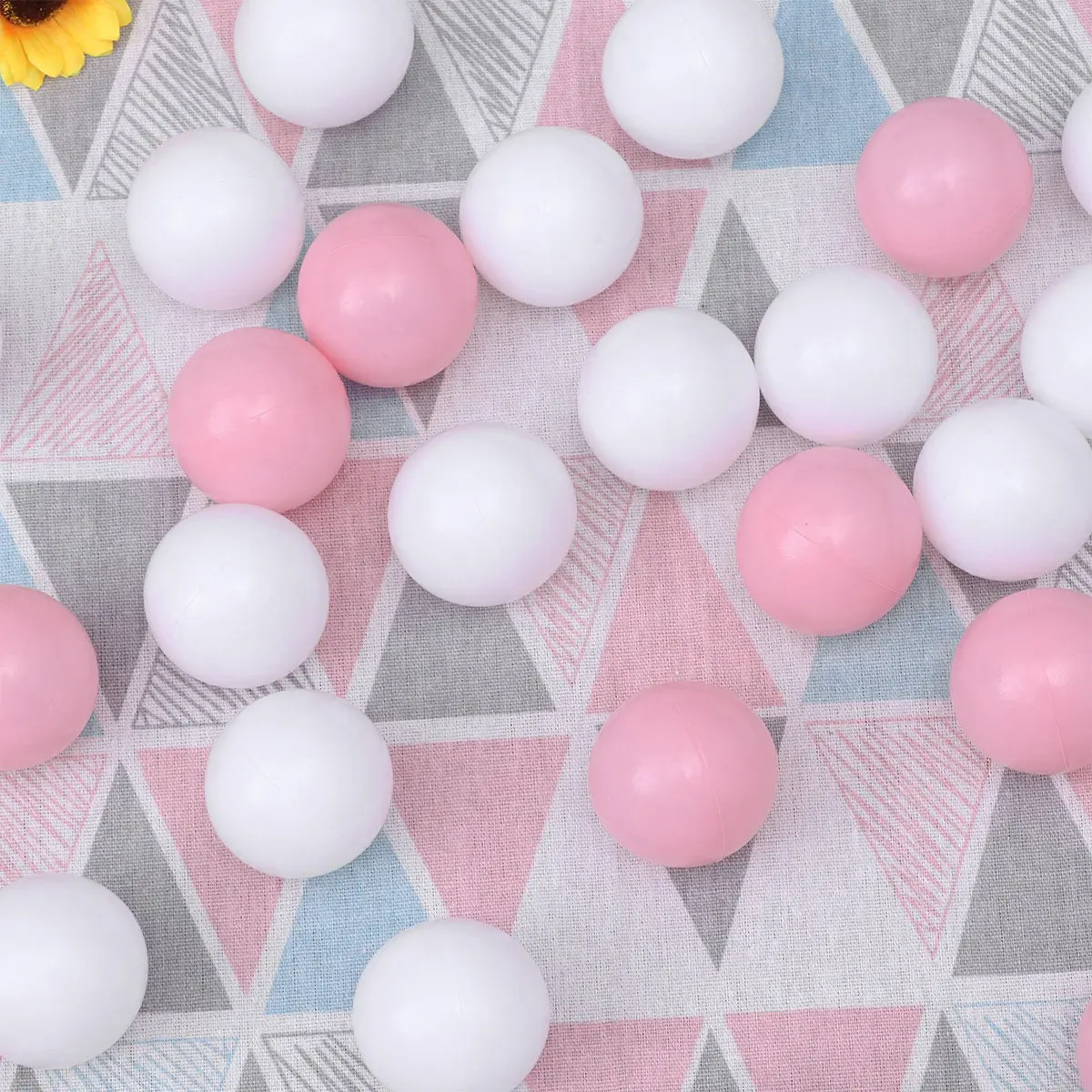 100Pcs Ocean Balls Thickened Plastic Sensory Learning Balls for Kids Hand Eye Coordination Motor Skills Bathtub Indoor Garden
100Pcs Ocean Balls Thickened Plastic Sensory Learning Balls for Kids Hand Eye Coordination Motor Skills Bathtub Indoor Garden