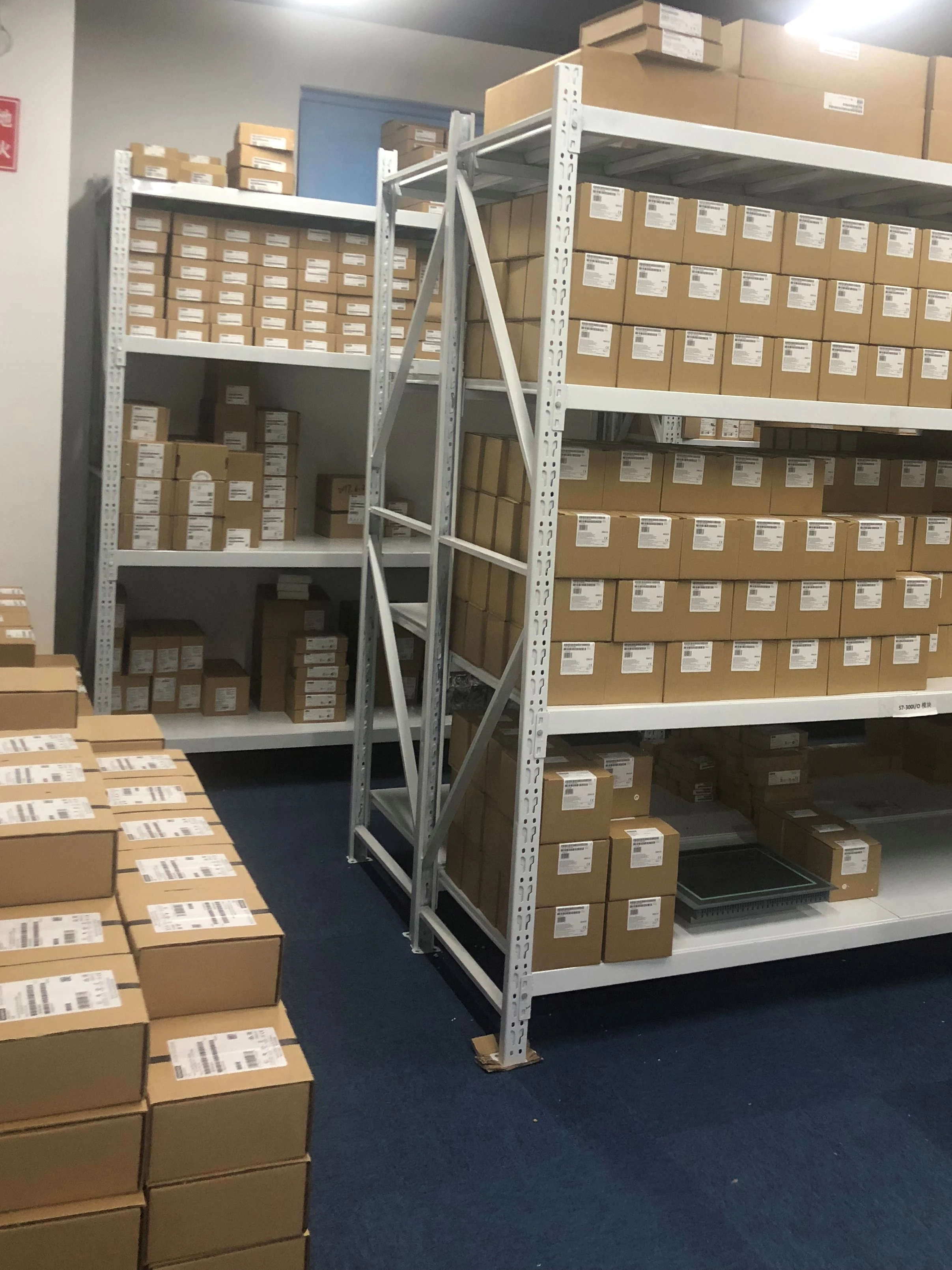 Dcn1-4r Branch Device Comes with 5 Rectangular Connector Brand New & Original
Dcn1-4r Branch Device Comes with 5 Rectangular Connector Brand New & Original
