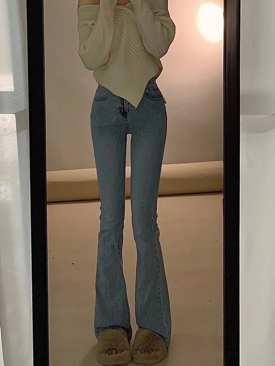 High Waist Bell Bottom Jeans Women's Spring Design Large Size Comfortable Long Pants Fashionable Flared Leggings
High Waist Bell Bottom Jeans Women's Spring Design Large Size Comfortable Long Pants Fashionable Flared Leggings