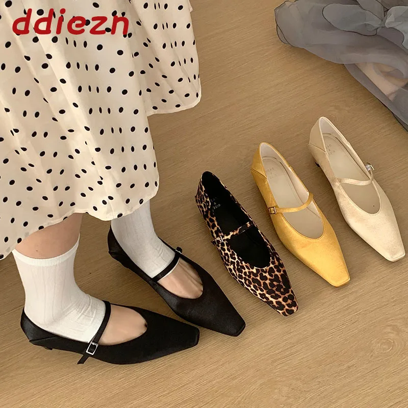 Fashion Low Heel Mary Janes Dress Ladies Pumps Shoes New Spring Summer Female Buckle Strap Women Heel Shoes
Fashion Low Heel Mary Janes Dress Ladies Pumps Shoes New Spring Summer Female Buckle Strap Women Heel Shoes