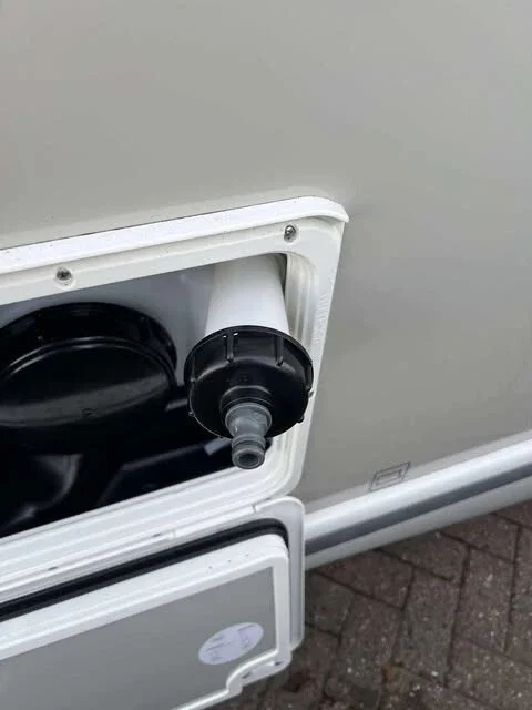 1PC Motorhome Water Filler Cap With Hozelock Connector For Chausson Motorhomes Caravan RV Accessories And Accessories
1PC Motorhome Water Filler Cap With Hozelock Connector For Chausson Motorhomes Caravan RV Accessories And Accessories
