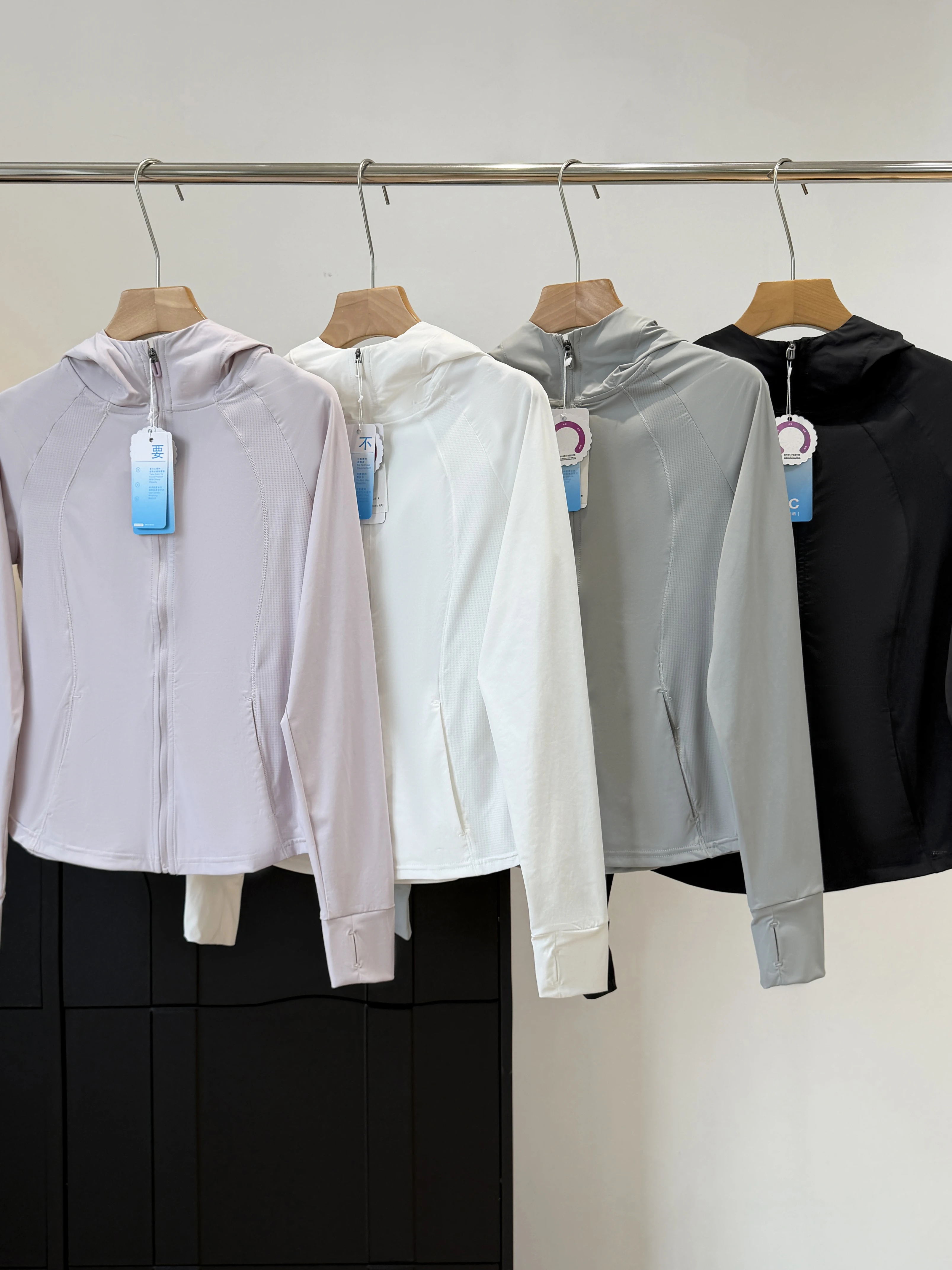LU Ultra Model Sun Protection Clothing Summer Ice Silk Cool Sensation Slim Fit Sports Yoga Outerwear Fashionable Women's Jacket
LU Ultra Model Sun Protection Clothing Summer Ice Silk Cool Sensation Slim Fit Sports Yoga Outerwear Fashionable Women's Jacket