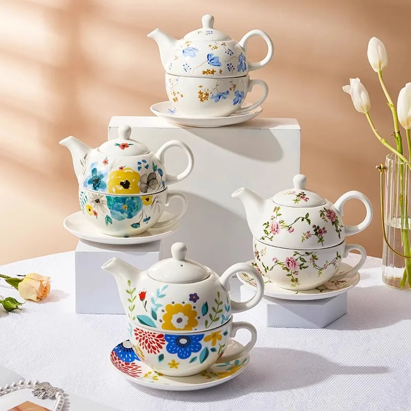 Exquisite European Bone China Coffee Cup Set Ceramic Mother Child English Style Teapot Flower Tea Pot for Home Decor
Exquisite European Bone China Coffee Cup Set Ceramic Mother Child English Style Teapot Flower Tea Pot for Home Decor