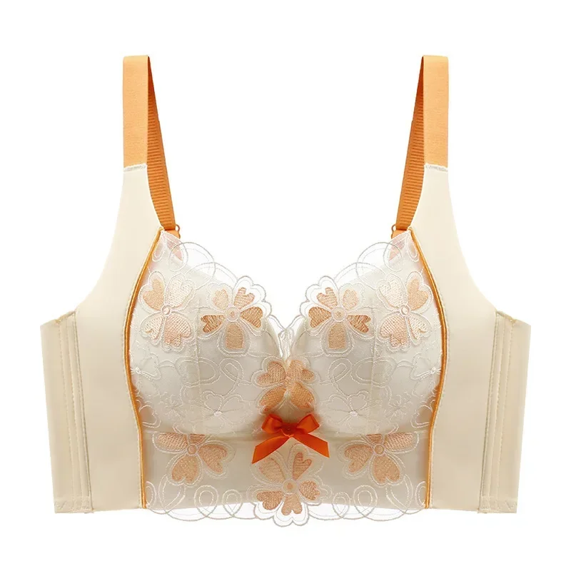 Женский кружевной бюстгальтер с чашками пуш-ап и вышивкой
Женский кружевной бюстгальтер с чашками пуш-ап и вышивкой