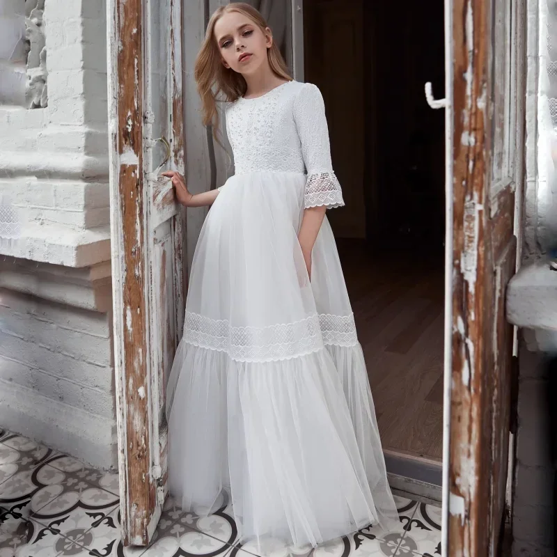 Customized Bohemian Flower Girl Dresses White Tulle Lace Appliques Half Sleeve For Wedding Birthday Party Banquet Princess Gowns
Customized Bohemian Flower Girl Dresses White Tulle Lace Appliques Half Sleeve For Wedding Birthday Party Banquet Princess Gowns