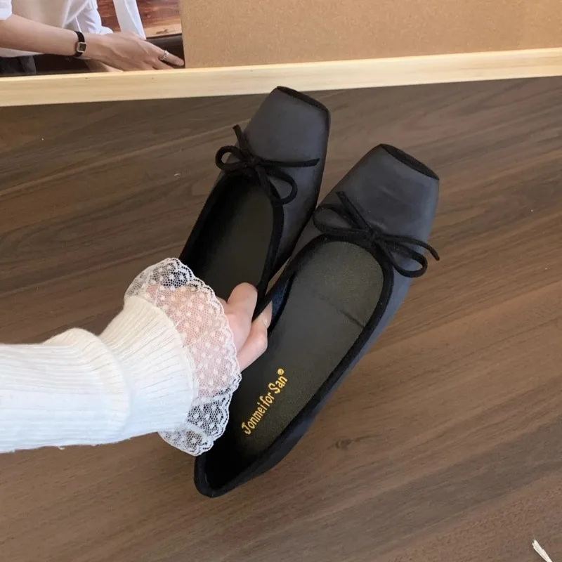 Sweet Women's Mary Jane Shoes Exquisite Square Head Casual Shoes for Woman Fashion Ballet Flat Shoe Designer Shoes Zapatos Mujer
Sweet Women's Mary Jane Shoes Exquisite Square Head Casual Shoes for Woman Fashion Ballet Flat Shoe Designer Shoes Zapatos Mujer
