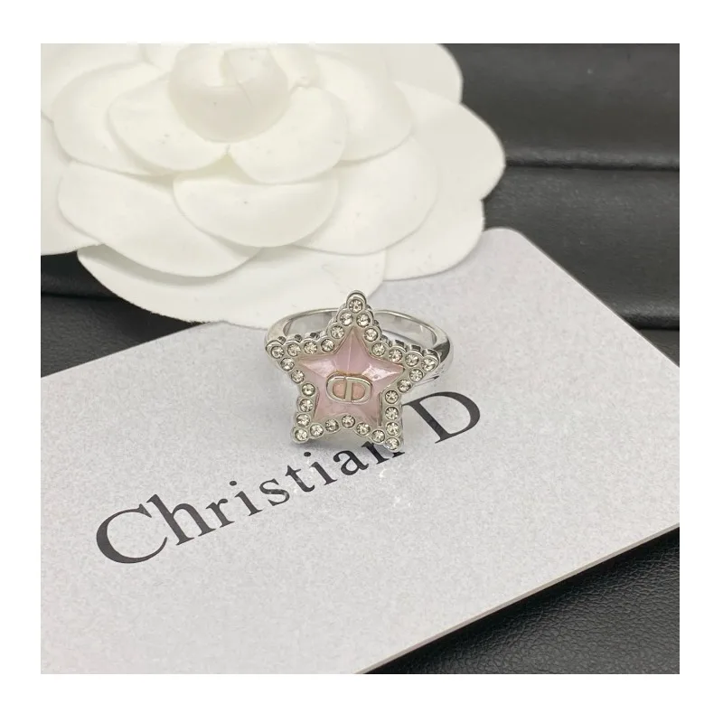New Letter Ring, Star Light Luxury Temperament Ring, Fashionable and Exquisite Direct Sales
New Letter Ring, Star Light Luxury Temperament Ring, Fashionable and Exquisite Direct Sales