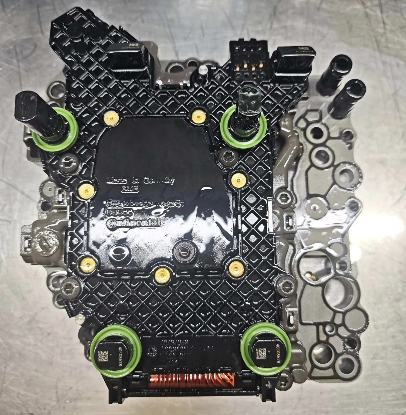 DQ500 0BH 0BT 0BH927711C Transmission Mechatronic With contorl unit solenoids Fits For Audi VW DSG 7 Speed
DQ500 0BH 0BT 0BH927711C Transmission Mechatronic With contorl unit solenoids Fits For Audi VW DSG 7 Speed