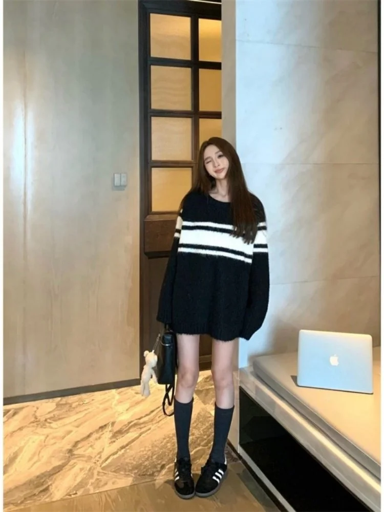 Korean Sle Lazy Versatile Women's Sweater 2025 New Winter round Ne Loose Striped Color Blo Outerwear Top
Korean Sle Lazy Versatile Women's Sweater 2025 New Winter round Ne Loose Striped Color Blo Outerwear Top