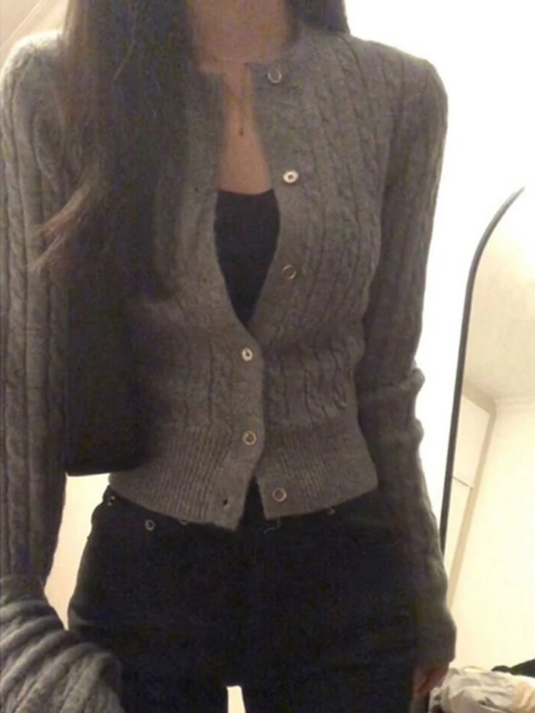 Gray Knitted Short Sweater Women's Design Sensation Small Audience Inner Wear Slim Fit Initial Spring Base Layer Knitwear Top
Gray Knitted Short Sweater Women's Design Sensation Small Audience Inner Wear Slim Fit Initial Spring Base Layer Knitwear Top