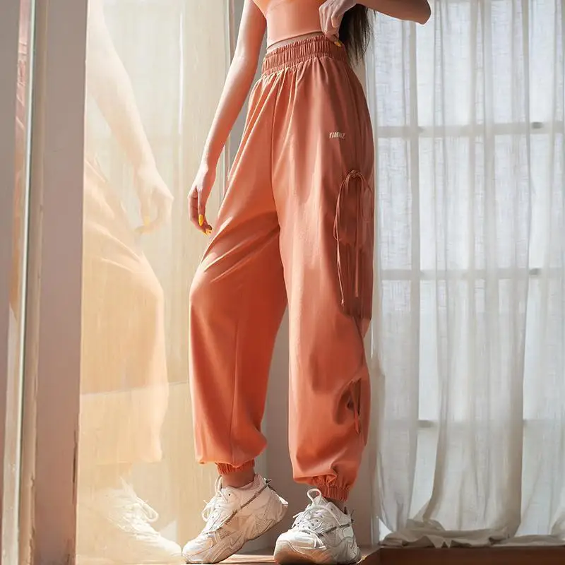 Повседневные спортивные брюки с высокой талией, женские тренировочные брюки для бега, свободная посадка на бедрах, одежда без свека Fitn 
Повседневные спортивные брюки с высокой талией, женские тренировочные брюки для бега, свободная посадка на бедрах, одежда без свека Fitn