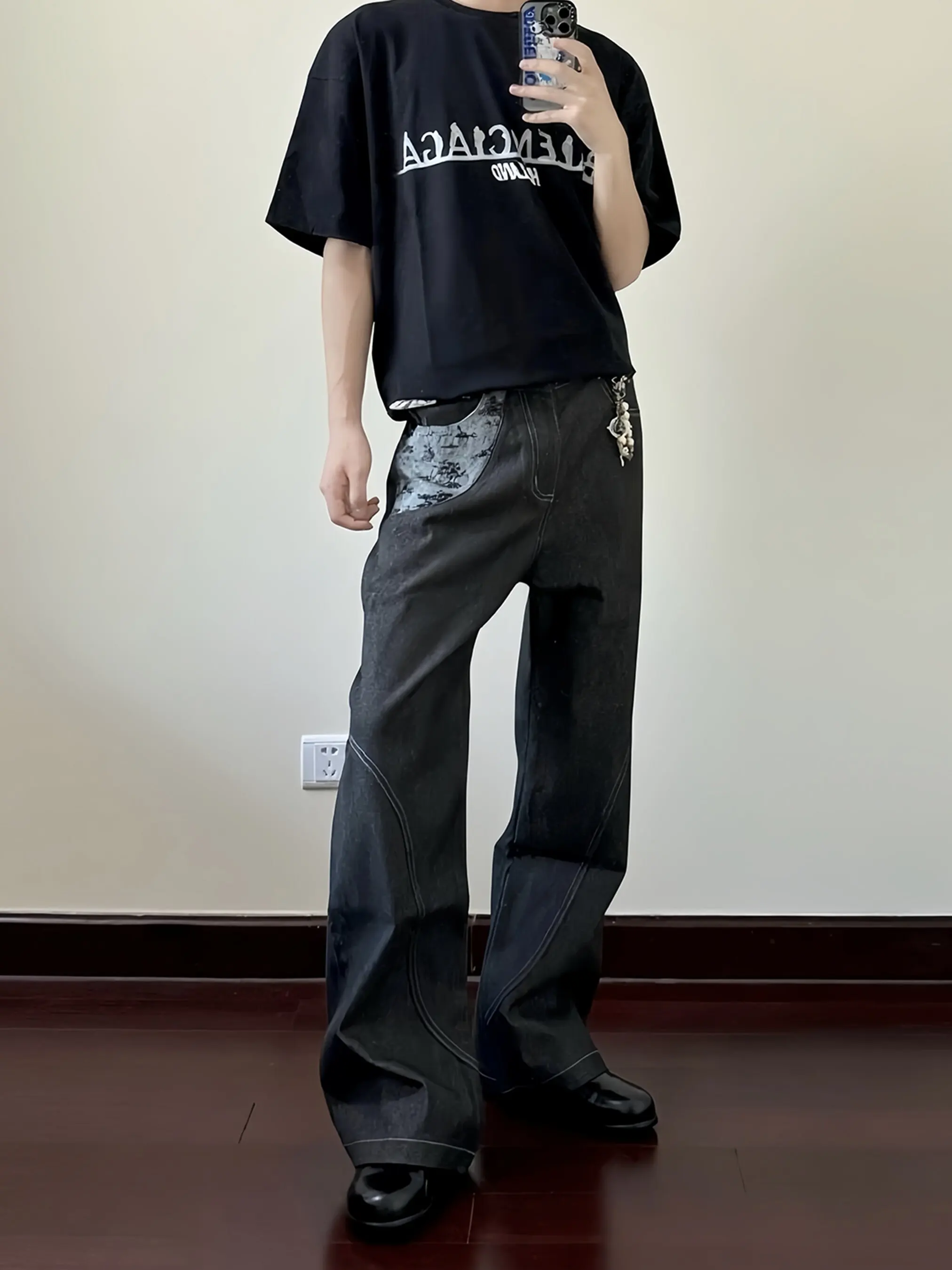 Retro American High Street Loose Fit Flared Jeans Original Selvedge Men's Women's Long Trousers Trendy Patchwork Embroidery
Retro American High Street Loose Fit Flared Jeans Original Selvedge Men's Women's Long Trousers Trendy Patchwork Embroidery
