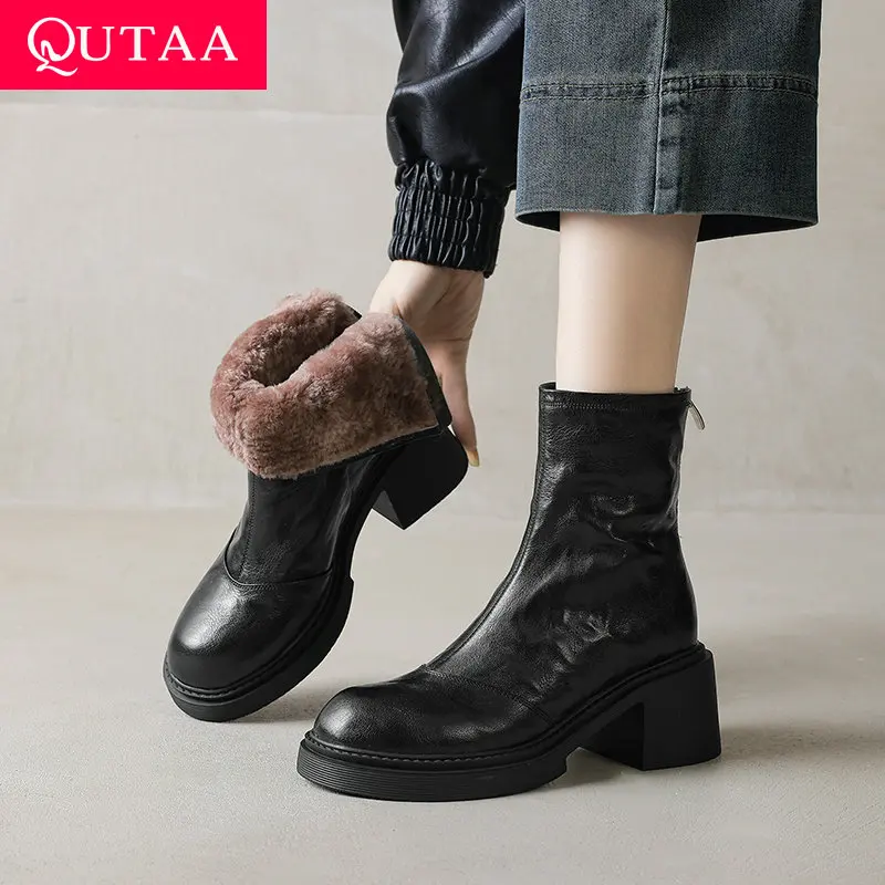 QUTAA 2025 News Women Snow Boots Warm Wool Round Toe Suede Leather Ankle Boots Fashion Winter Low Heel Short Shoes 34-40
QUTAA 2025 News Women Snow Boots Warm Wool Round Toe Suede Leather Ankle Boots Fashion Winter Low Heel Short Shoes 34-40