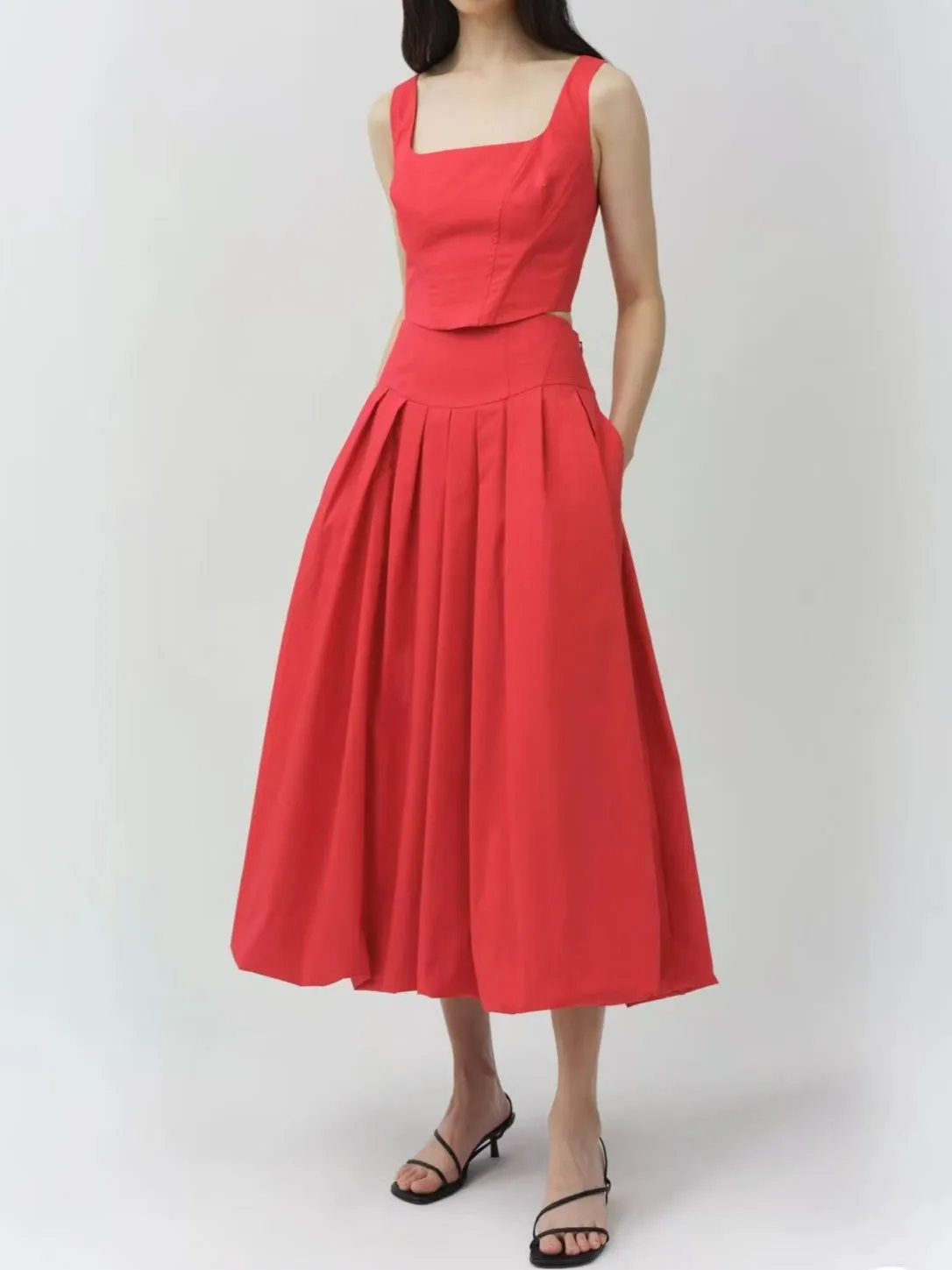 Women Fashion Set Square Collar Sleeveless Vest Top + High Waist A-Line Midi Skirt Casual Suit
Women Fashion Set Square Collar Sleeveless Vest Top + High Waist A-Line Midi Skirt Casual Suit