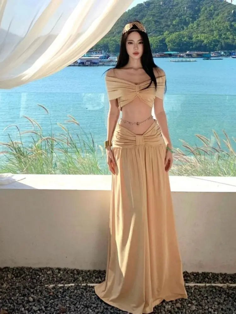 Комплект из трех предметов: женский купальник-бикини с одним плечом и длинной юбкой из нейлона для пляжного отдыха, Таиланд
Комплект из трех предметов: женский купальник-бикини с одним плечом и длинной юбкой из нейлона для пляжного отдыха, Таиланд