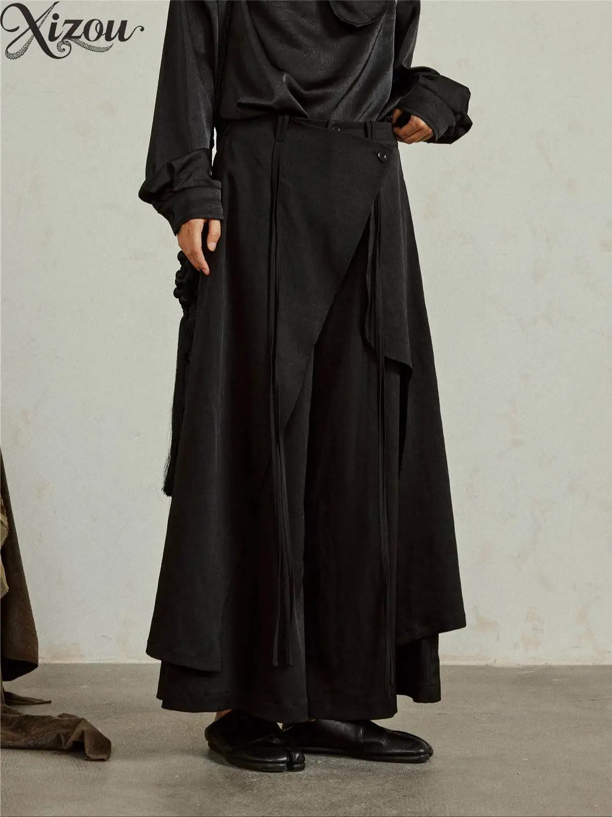 Men's Casual Pants 2026 New Wide-leg Culottes Japanese Style Asymmetrical Design Ribbon Streetwear Loose Trousers for Men
Men's Casual Pants 2026 New Wide-leg Culottes Japanese Style Asymmetrical Design Ribbon Streetwear Loose Trousers for Men