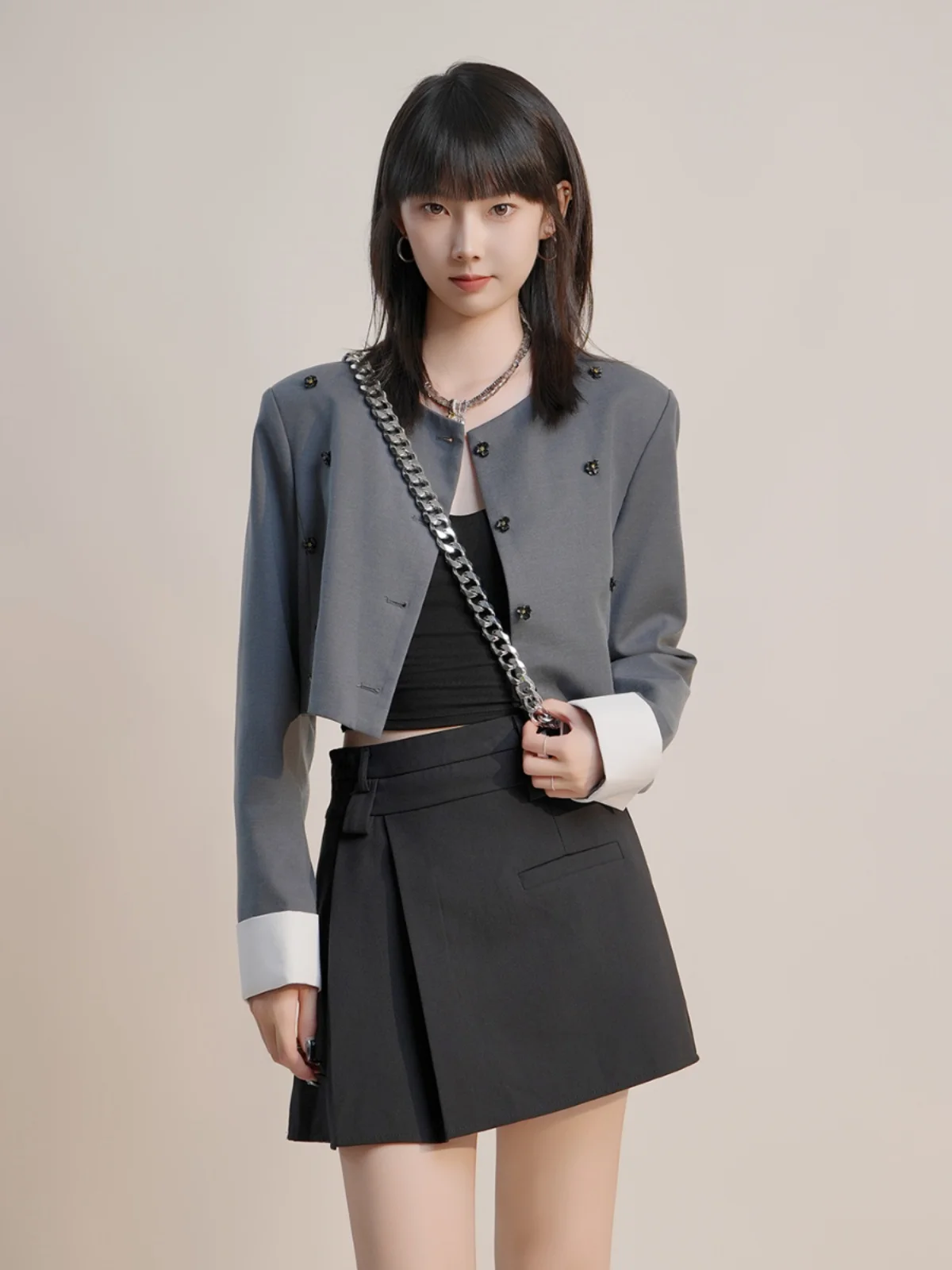 VIAIOVY ort Tailored Jaet Women's Faion Design ey Suit Top Small Fraance Sle Autumn Collection round Ne Long Sl...
VIAIOVY ort Tailored Jaet Women's Faion Design ey Suit Top Small Fraance Sle Autumn Collection round Ne Long Sl...